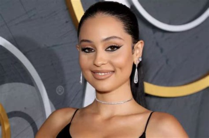 Alexa Demie No Makeup: Did She Get A Nose Job?