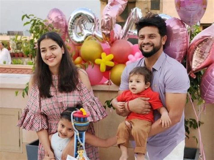 Gracia Raina Wiki (Suresh Raina’s Daughter) Age, Biography, Family & More