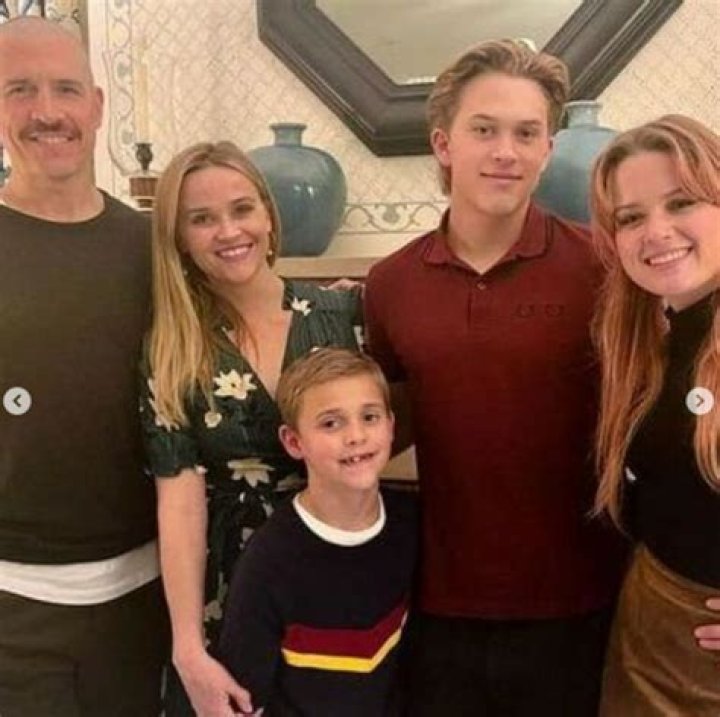 Jim Toth (Reese Witherspoon’s Husband) Wiki, Age, Parents, Career, Net worth, Wife, Kids, Divorce, Height, and Facts
