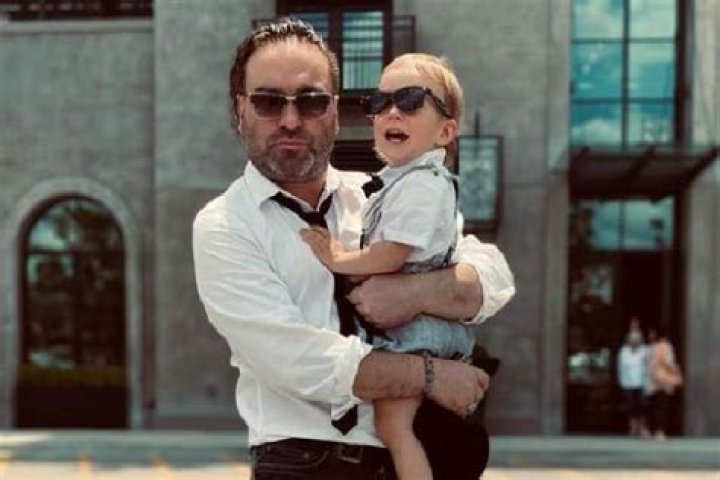 
Johnny Galecki Daughter: Says He Privately Married And Welcomed A Baby Girl
