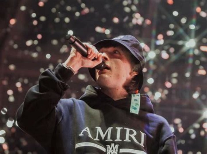 Peso Pluma (Singer) Age, Wiki, Real Name, Concerts, Photos, Family, Height & Nationality